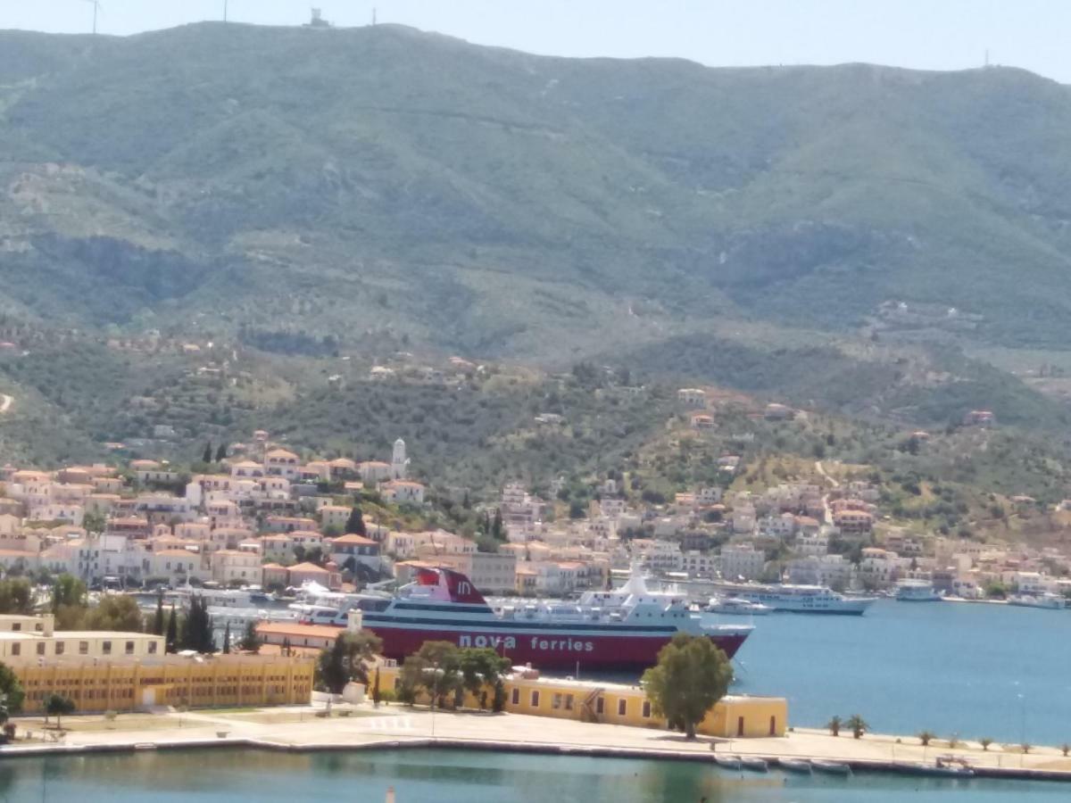 Forest & Sea Apartment Poros Town Eksteriør bilde
